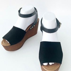 Seychelles Forward Peep Toe Black Wedge Flatform